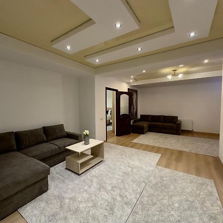 Bernardazzi Grand Hotel Chisinau Ngoại thất bức ảnh