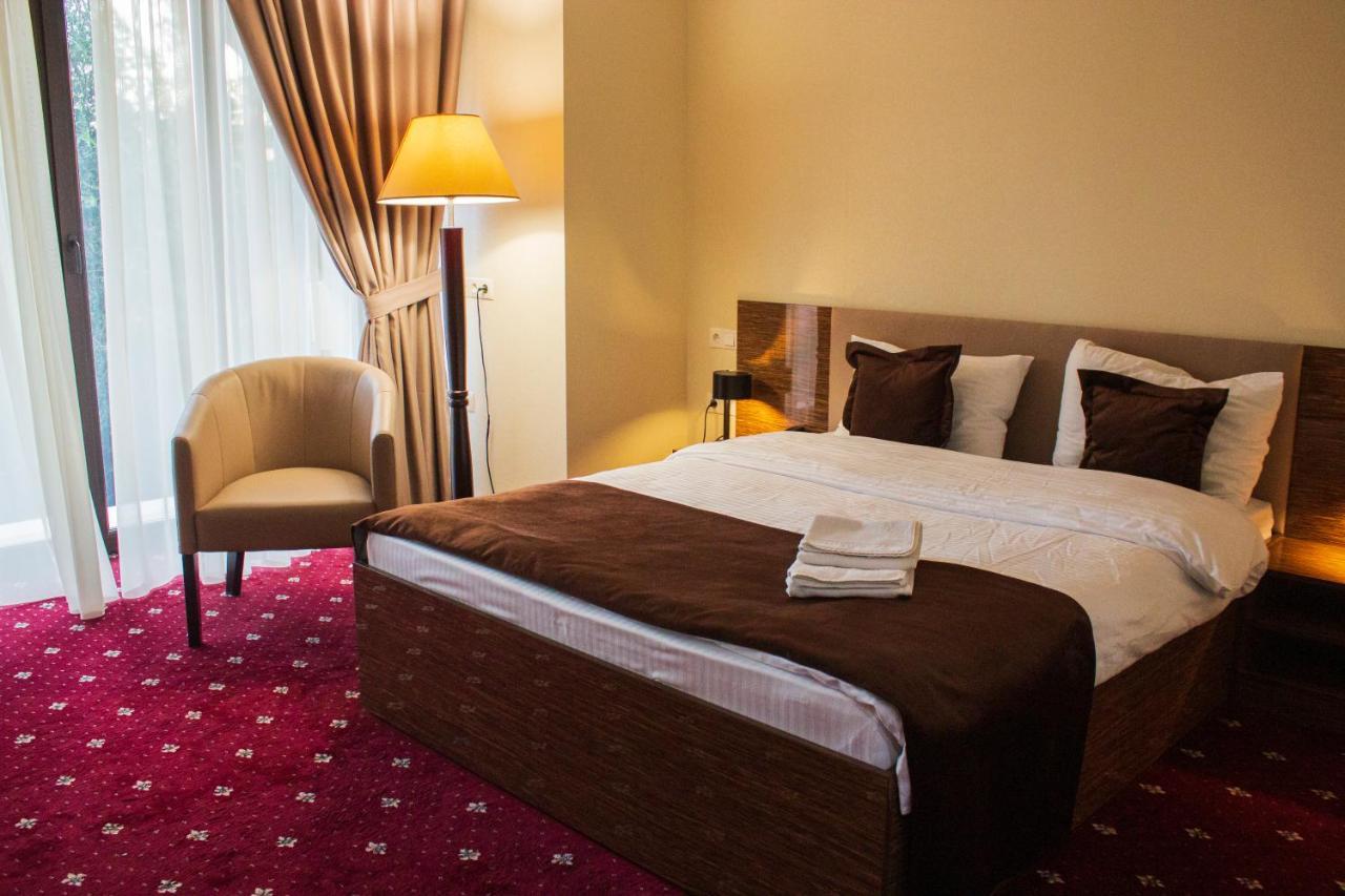 Bernardazzi Grand Hotel Chisinau Ngoại thất bức ảnh