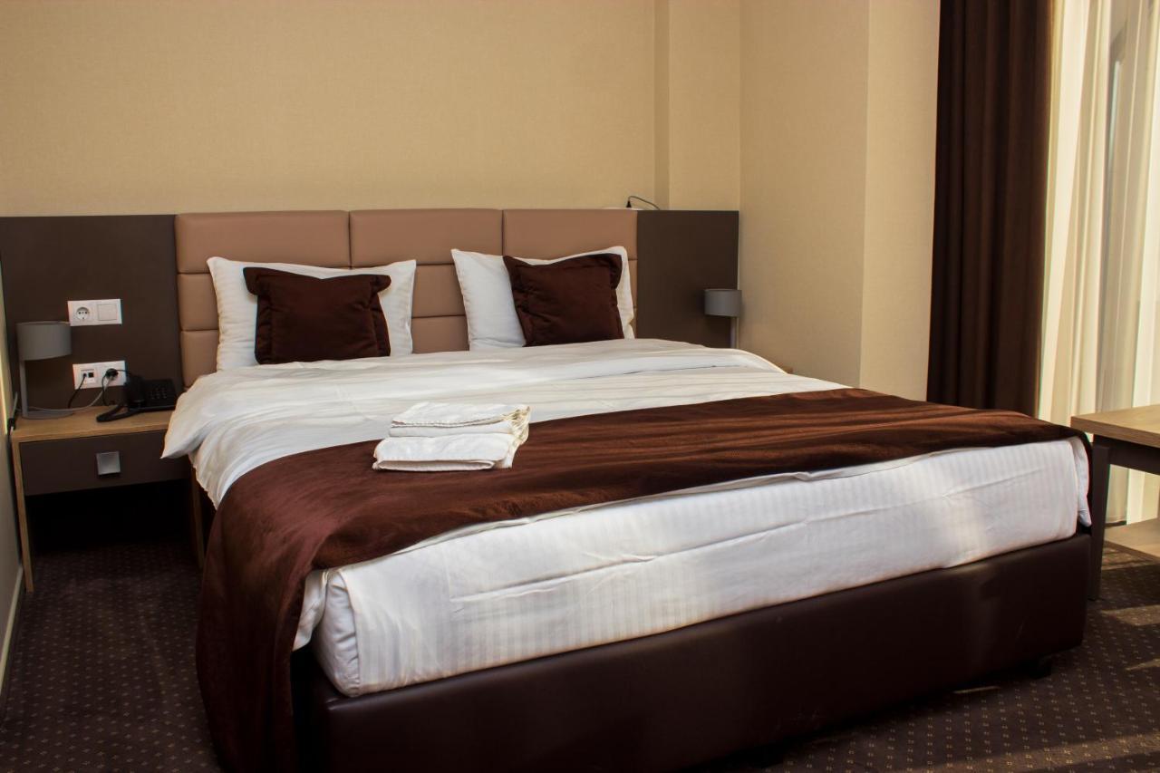 Bernardazzi Grand Hotel Chisinau Ngoại thất bức ảnh