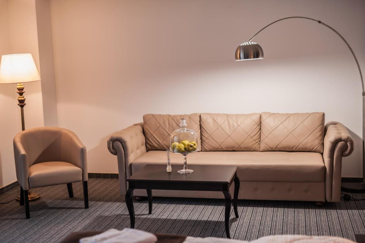 Bernardazzi Grand Hotel Chisinau Ngoại thất bức ảnh