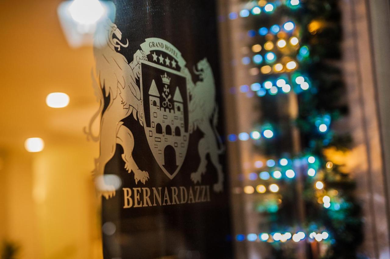 Bernardazzi Grand Hotel Chisinau Ngoại thất bức ảnh