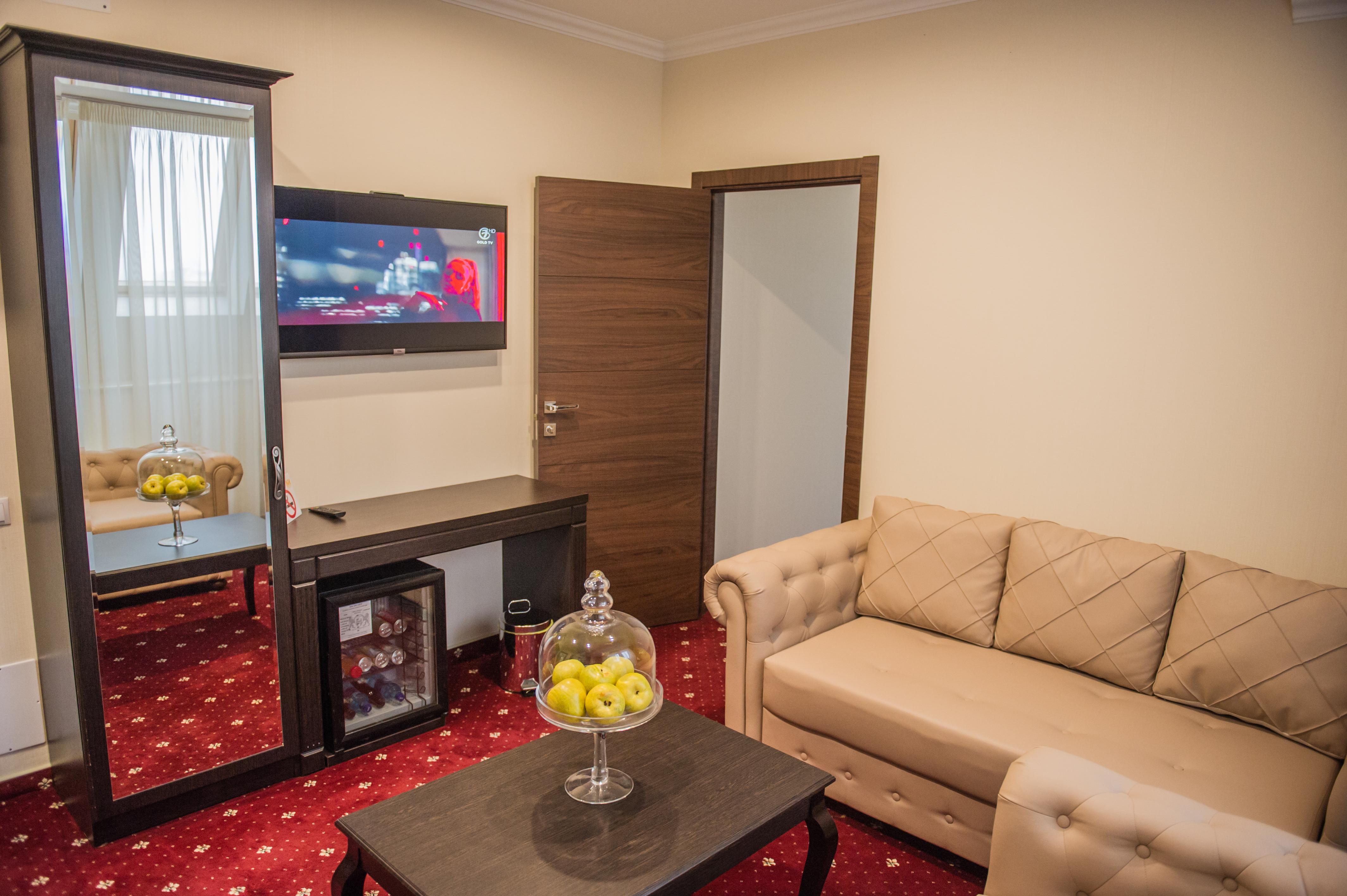 Bernardazzi Grand Hotel Chisinau Ngoại thất bức ảnh