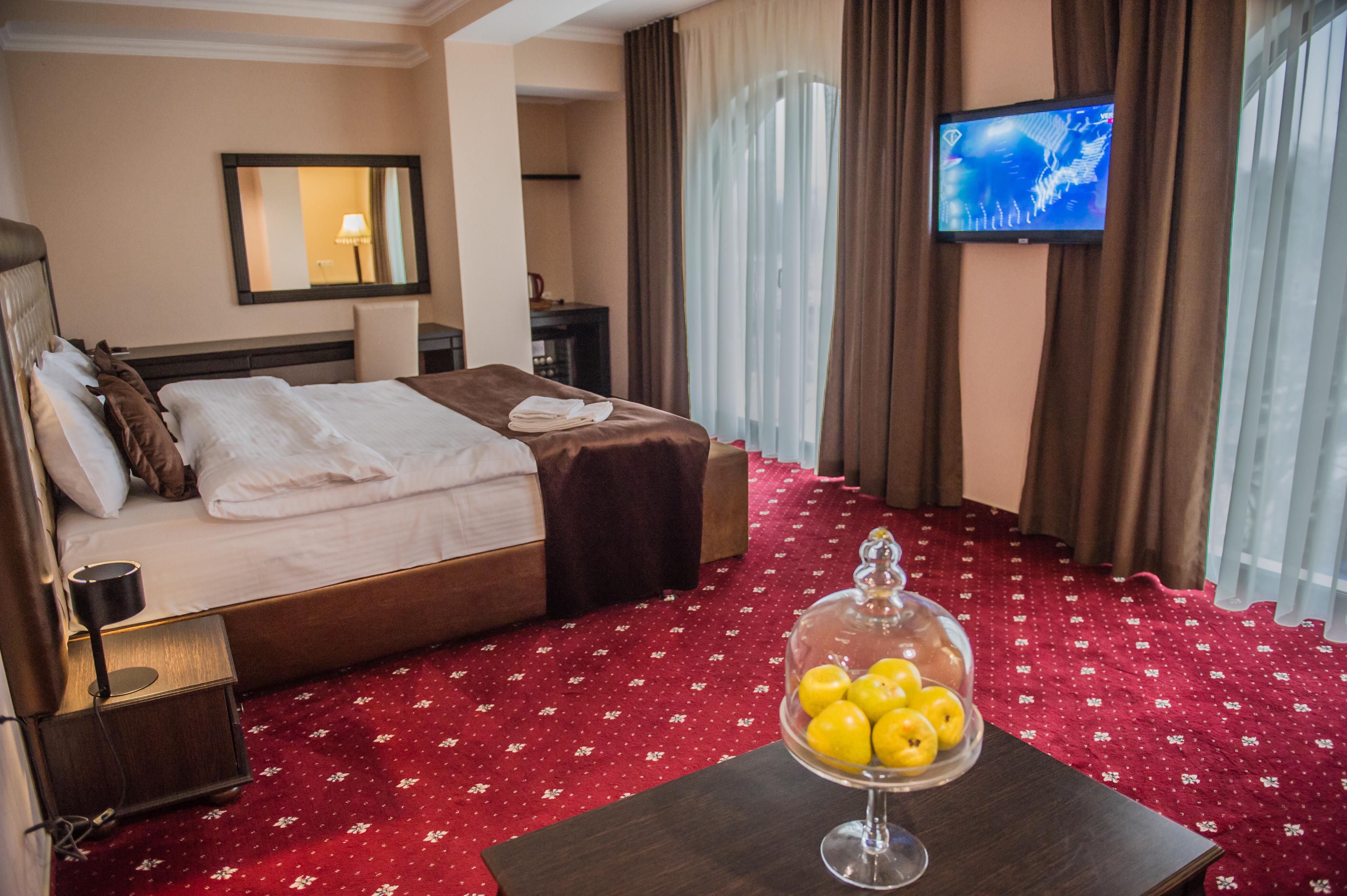 Bernardazzi Grand Hotel Chisinau Ngoại thất bức ảnh