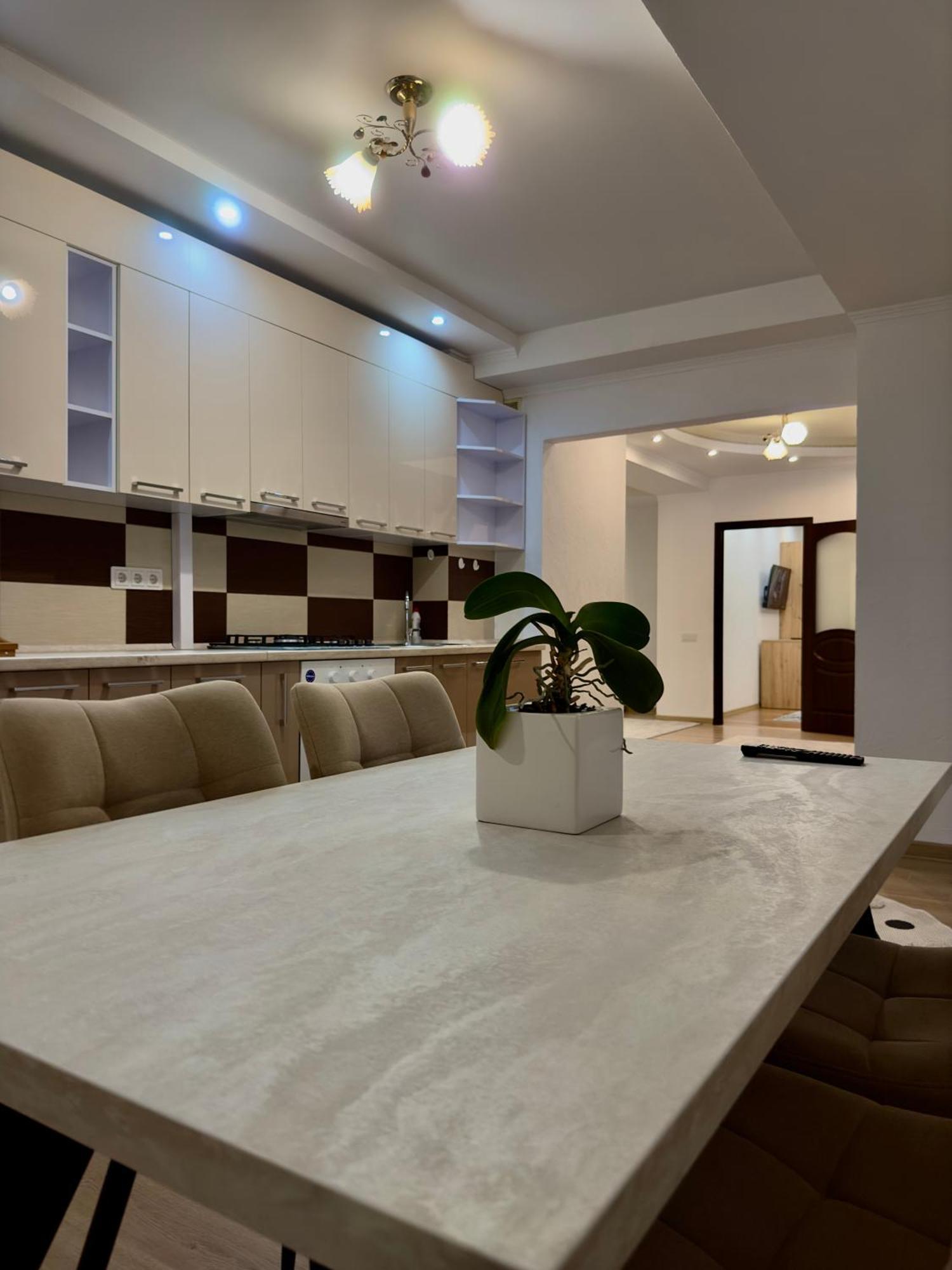 Bernardazzi Grand Hotel Chisinau Ngoại thất bức ảnh