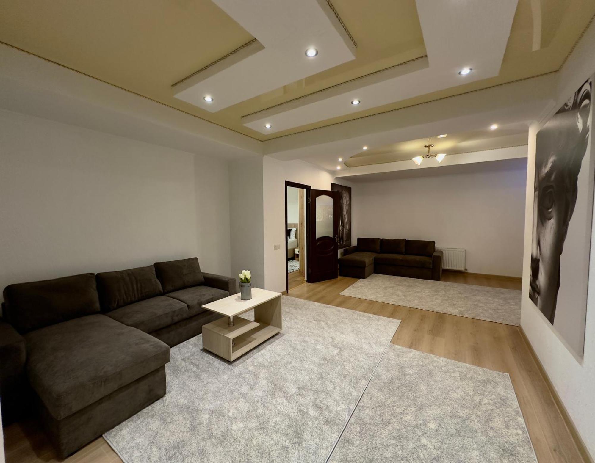 Bernardazzi Grand Hotel Chisinau Ngoại thất bức ảnh