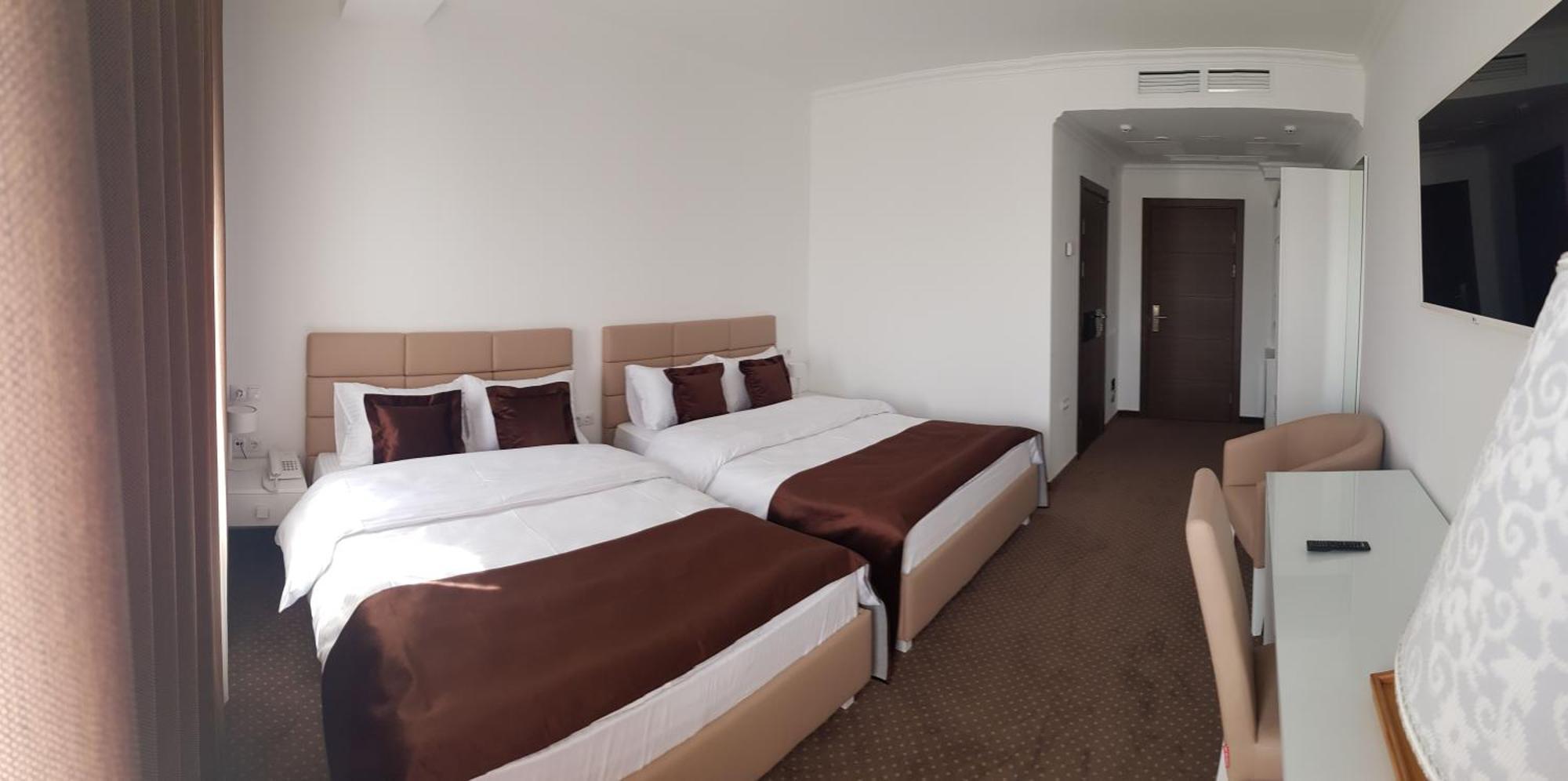 Bernardazzi Grand Hotel Chisinau Ngoại thất bức ảnh