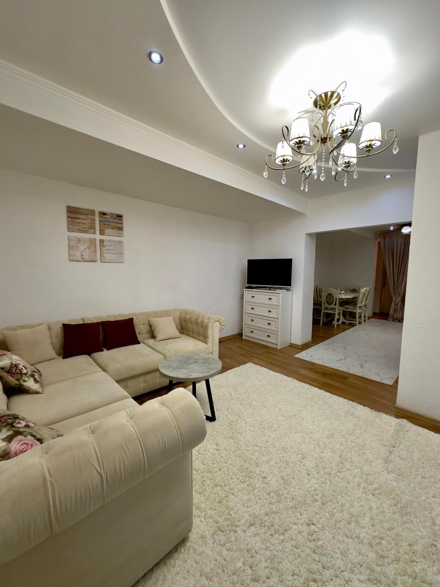 Bernardazzi Grand Hotel Chisinau Phòng bức ảnh