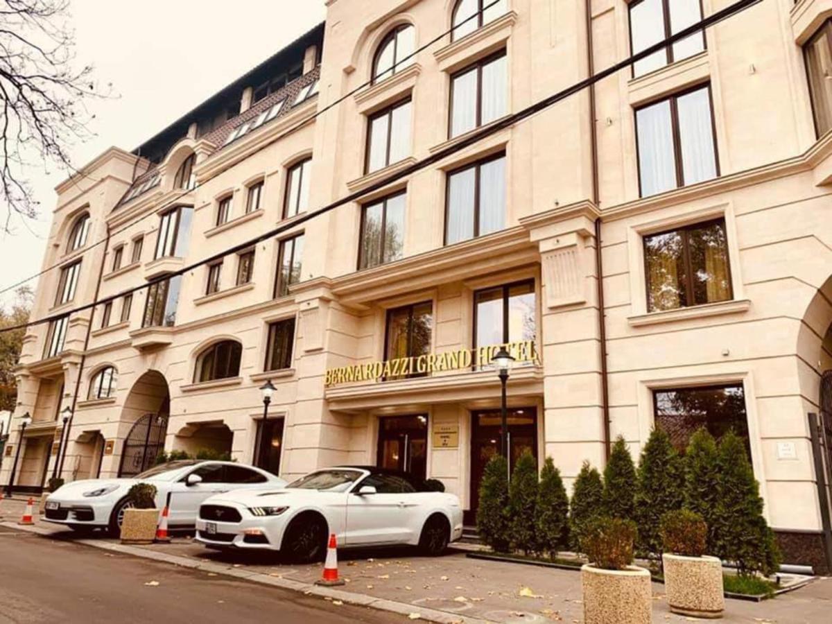 Bernardazzi Grand Hotel Chisinau Ngoại thất bức ảnh