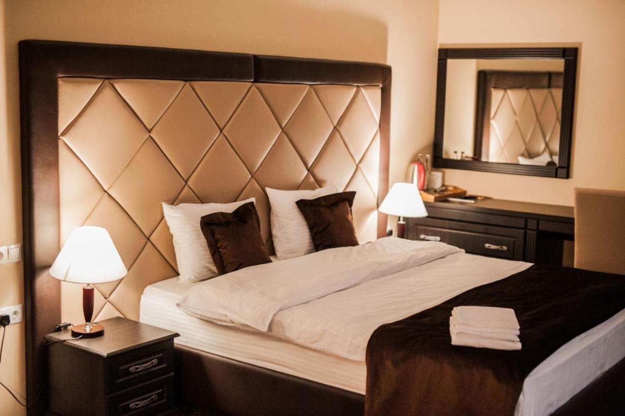 Bernardazzi Grand Hotel Chisinau Ngoại thất bức ảnh