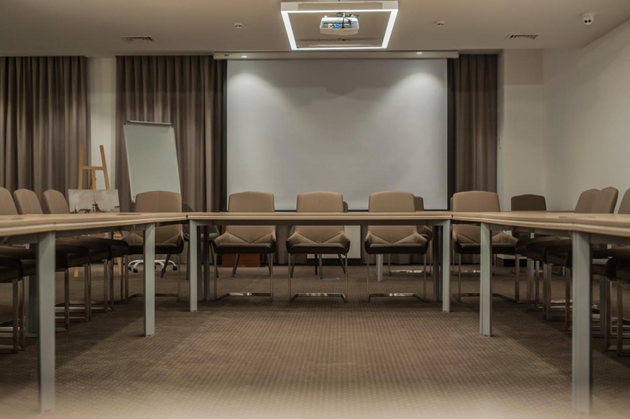 Bernardazzi Grand Hotel Chisinau Ngoại thất bức ảnh